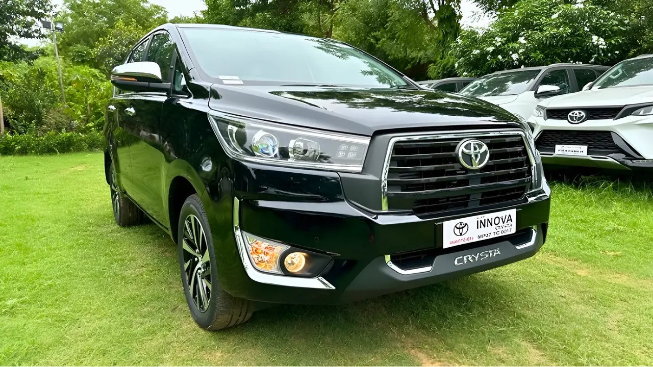 Toyota Innova Crysta 2025 Launched Price, Features, Specs & Performance Review